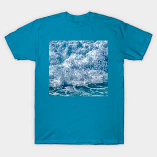 Catching a wave T-Shirt